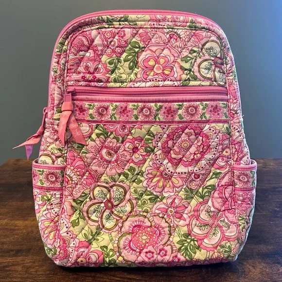 Vera Bradley | Bags | Vera Bradley Floral Paisley Quilted  display picture 1